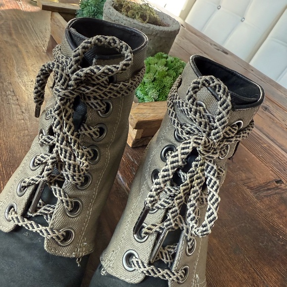 Sorel PDX Wedge Boots - Picture 8 of 12
